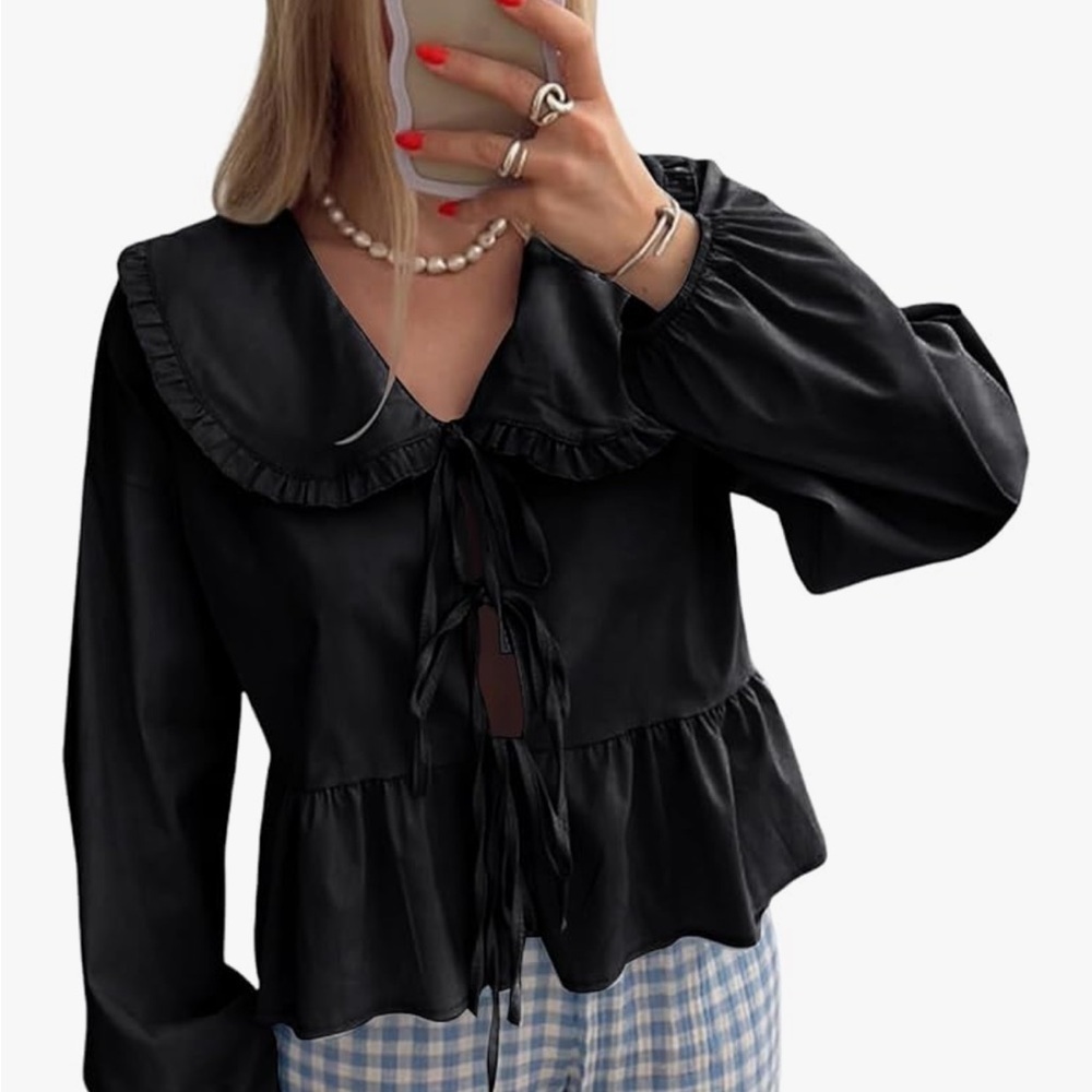 Tie  front puff long sleeve baby doll top small